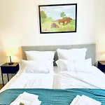 Uniqe - Design - Sky-tv - Audi - Free Parking 4* Ingolstadt