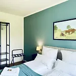 Uniqe - Design - Sky-tv - Audi - Free Parking 4* Ingolstadt
