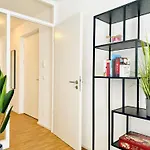 Lejlighedshotel Uniqe - Design - Sky-tv - Audi - Free Parking Ingolstadt