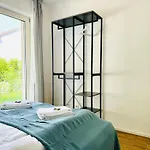 Uniqe - Design - Sky-tv - Audi - Free Parking