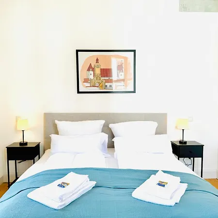 Aparthotel E&k Living - Design - Netflix - Audi - In Village - Free Parking *