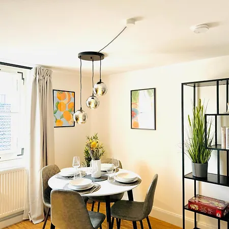 Uniqe - Design - Sky-tv - Audi - Free Parking Hotel apartamentowy 4*