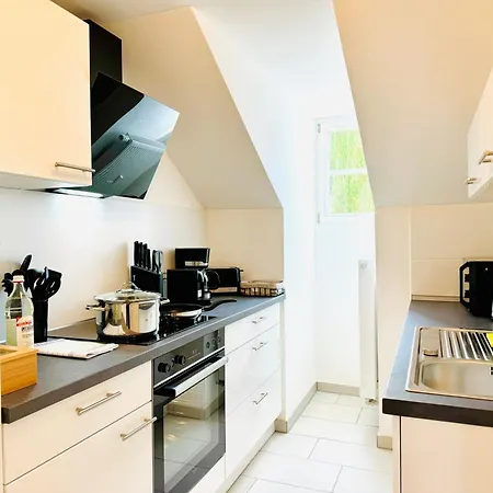 Aparthotel E&k Living - Design - Netflix - Audi - In Village - Free Parking *