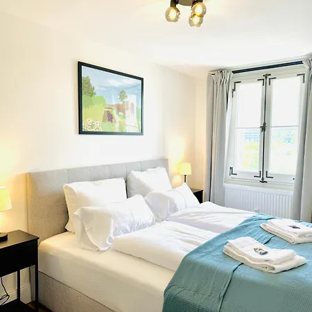 Aparthotel E&k Living - Design - Netflix - Audi - In Village - Free Parking *