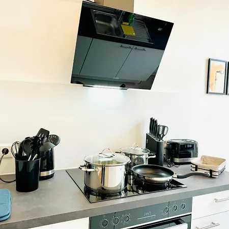 Uniqe - Design - Sky-tv - Audi - Free Parking 4* Ingolstadt
