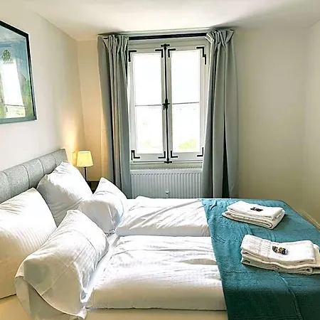 Apartahotel Uniqe - Design - Sky-tv - Audi - Free Parking 4*